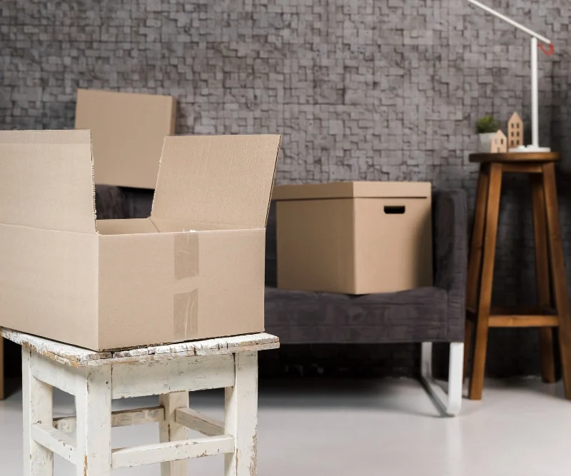 költözés, költöztető dobozok